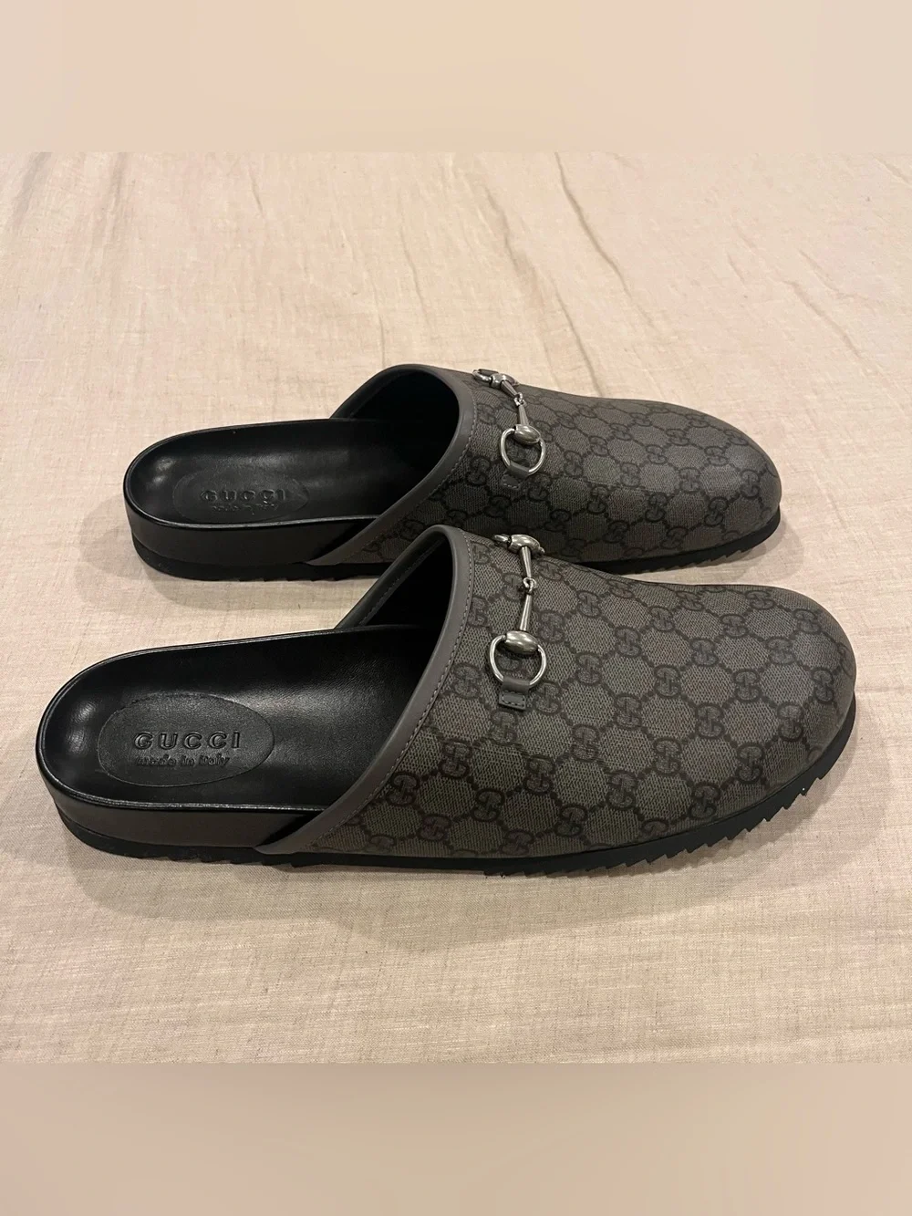 Gucci supreme gg
